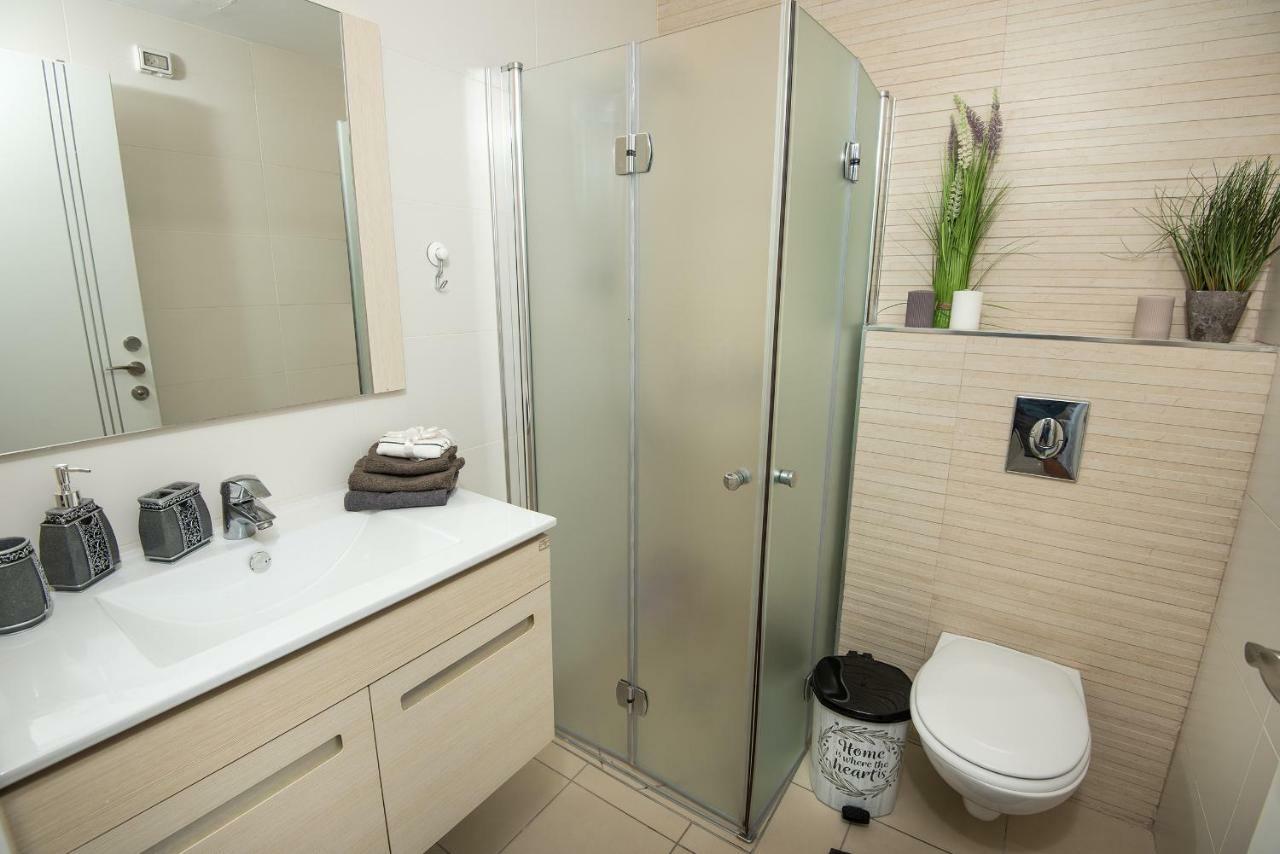 Bat Yam Luxery 5Br Sea View Suite Exterior photo